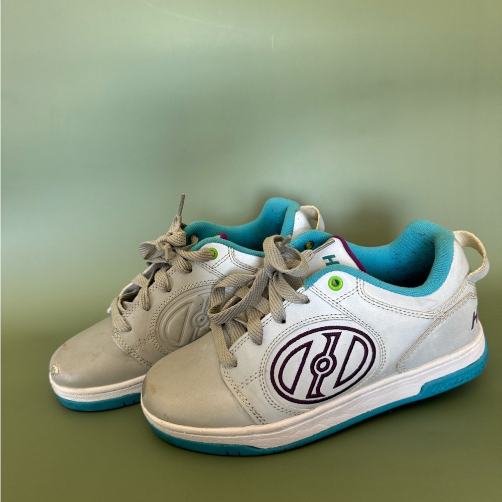 Heelys Silver and Teal Kids Sneakers